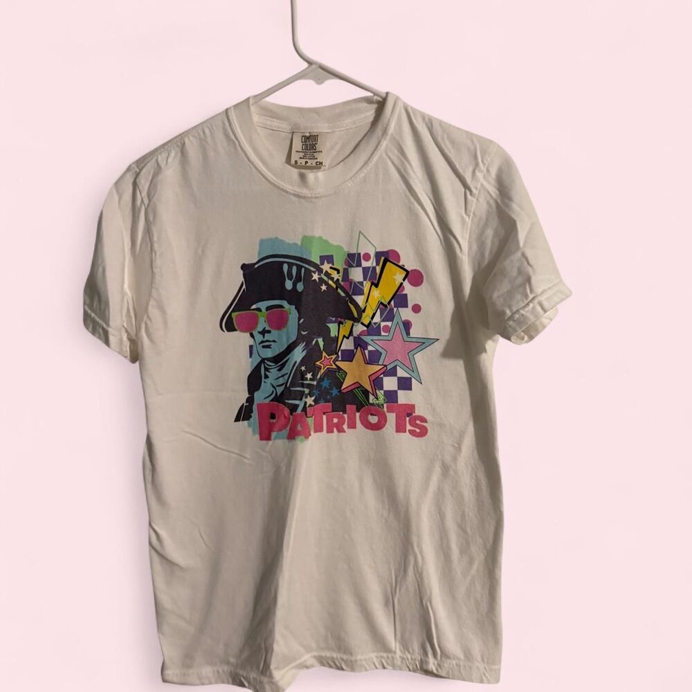 Comfort Colors tee shirt womens S white Patriots mascot retro neon graphic